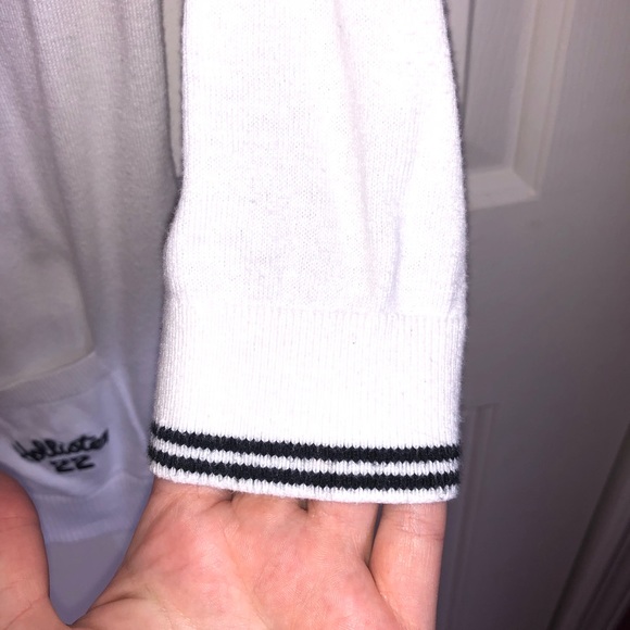 Hollister White 3/4 Sleeve Cardigan - Picture 3 of 7